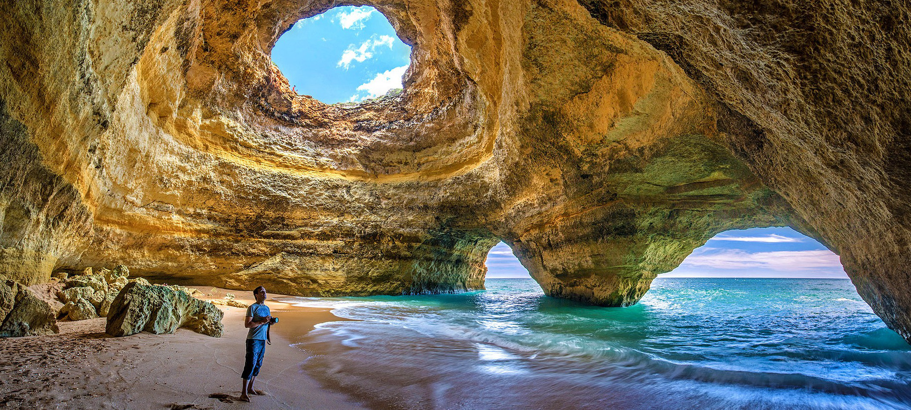 Exploration and exploitation in technical standards